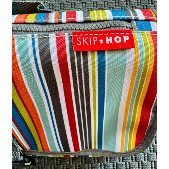 Skip Hop NEVER USED Baby Changing Station & Diaper Clutch - Picture 7 of 9